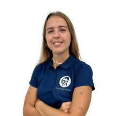 Fisioterapeuta especializada en fisioterapia musculoesquelética y deportiva, con formación en patología de rodilla, punción seca y fisioterapia pediátrica. Seguimiento y educación nutricional.